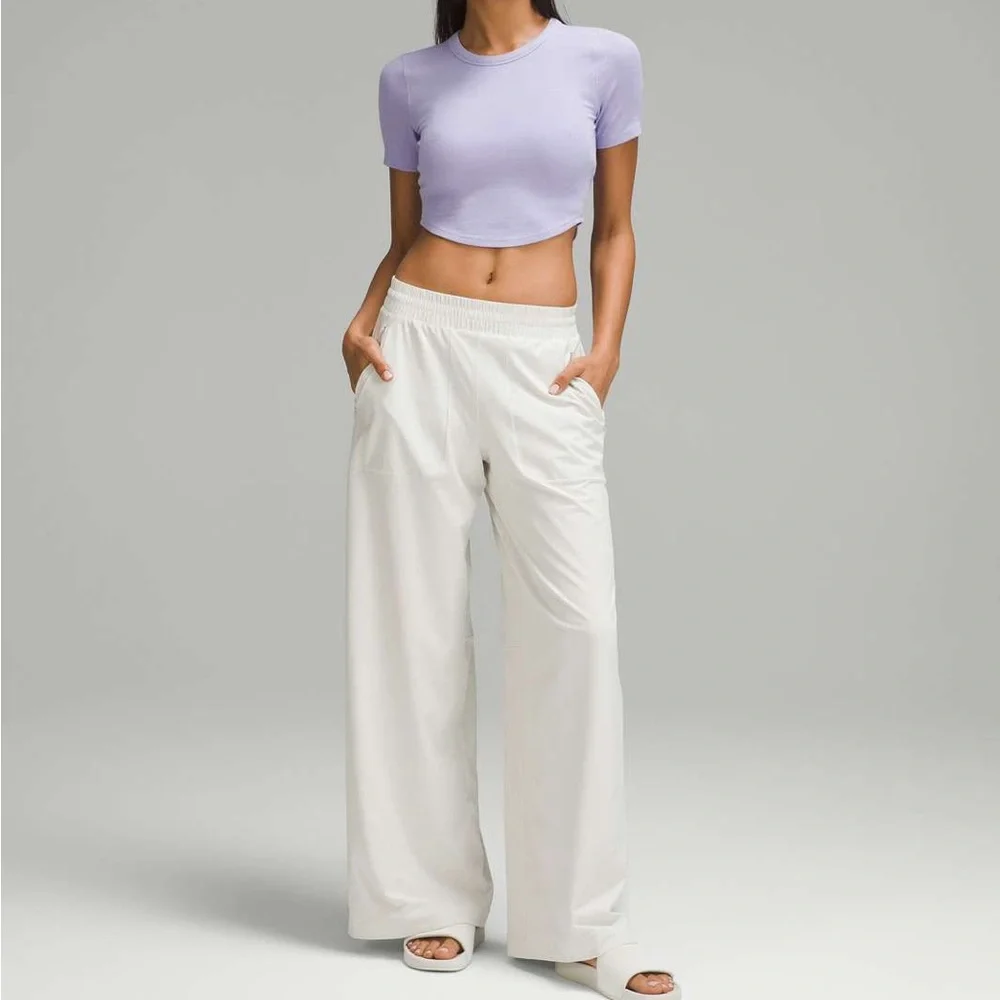 Lululemon Hold Tight Cropped T-Shirt Lilac Smoke Light purple pastel lavender